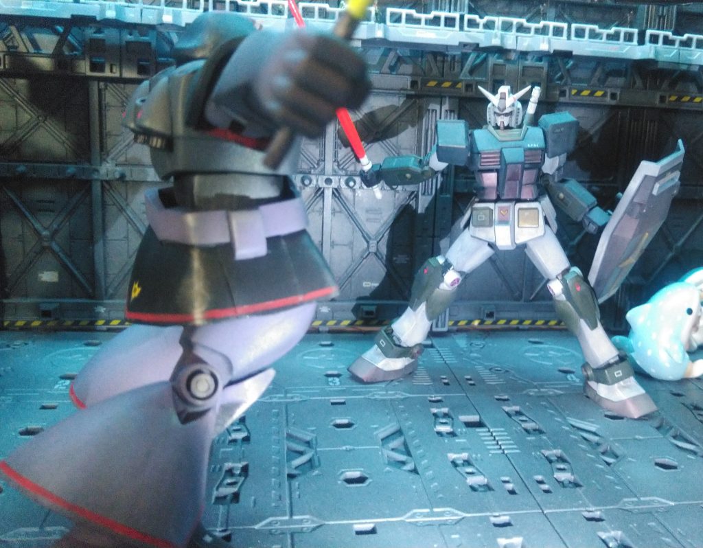 哀戦士ポスター風。前回作った旧キットドムとの共演。