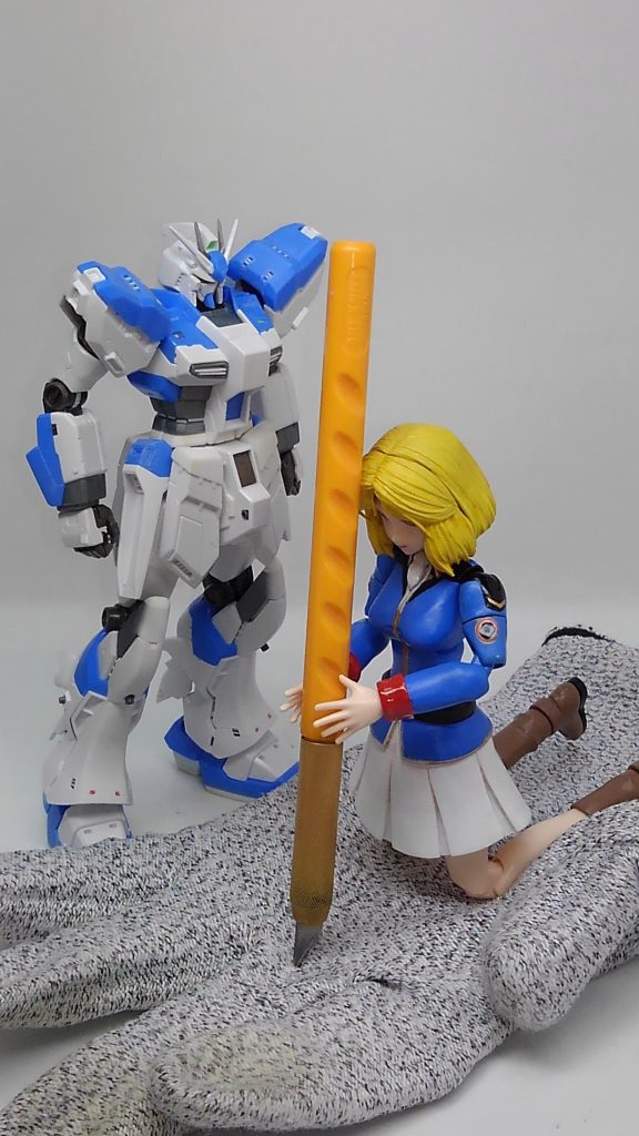 ただし、突き刺しには弱いのでご注意を。繊維の間を刃先が抜けます。なので突き刺すような作業はしないように。切りつけには防御力ほぼ100パーセントなので安心してください。