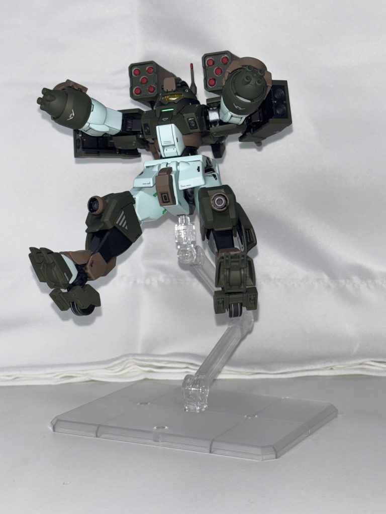 最近はプラモ塗装をやってもガンプラじゃないやつばっかりだったので投稿は久々になります。全4体のスクワッドを構想中なんですけどあと2体はいつ作業に入るかはわからないっすwww1体は一緒に作業したのですぐ投稿したいと思ってます。