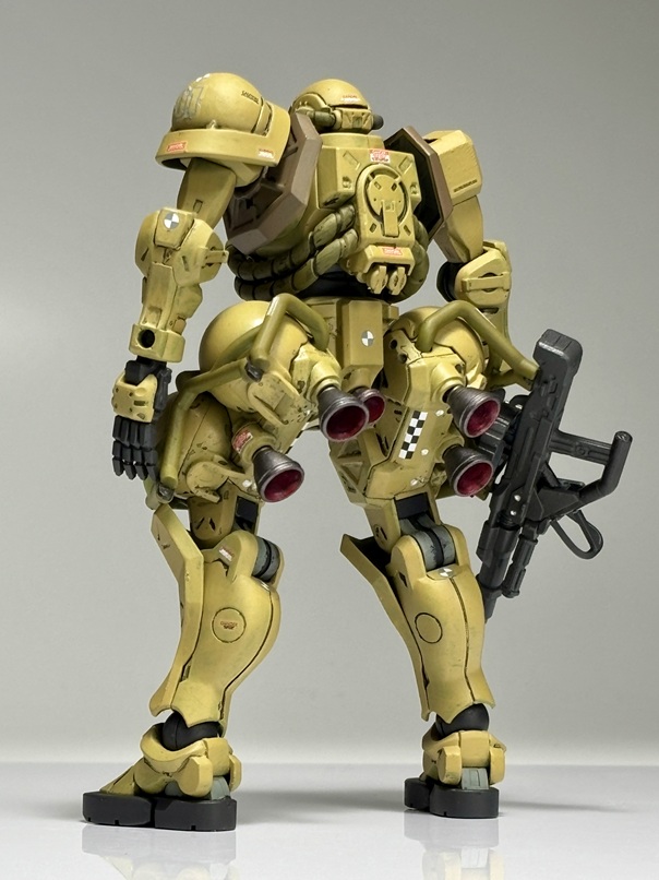 前回のポメラニアンズザク以上にお手軽改造です。