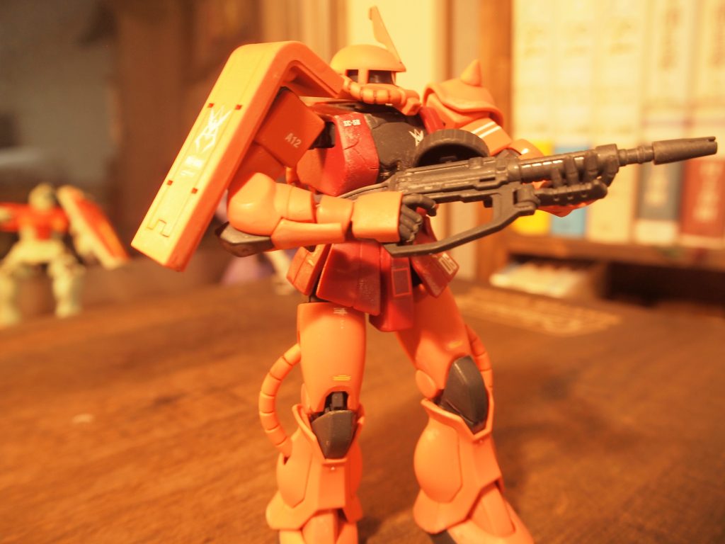 シャア専用ザクⅡ–2枚目/制作者：ガナリ