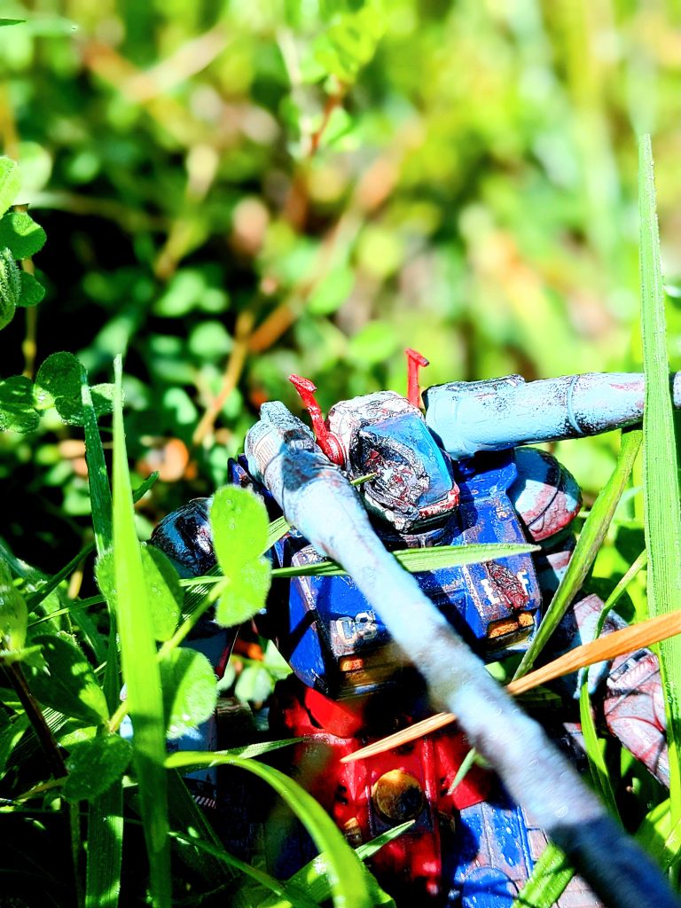 奇襲されたガンタンク