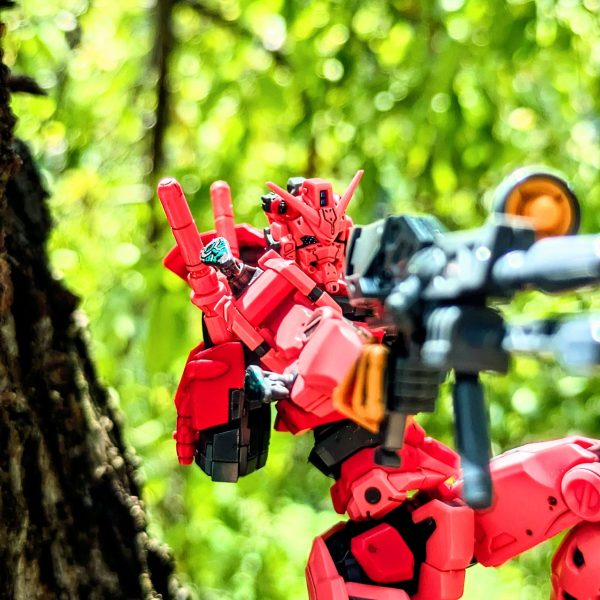 赤いガンダム（屋外撮影）