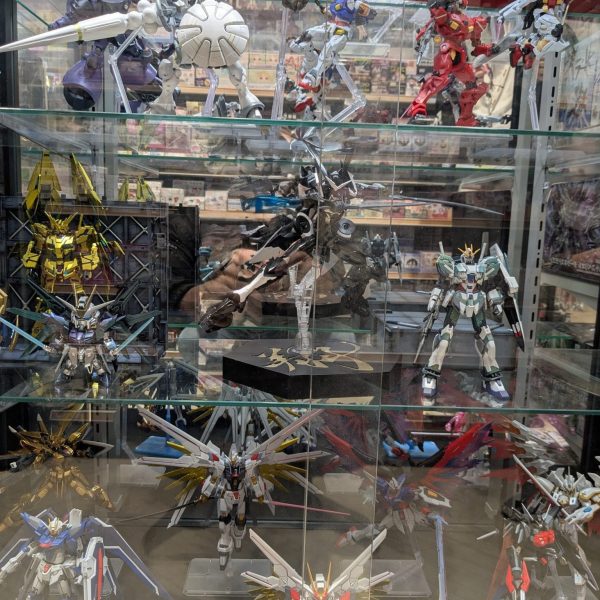 オリジナルディスプレイベースの製作＆完成？現在ホビーゾーンにて展示中