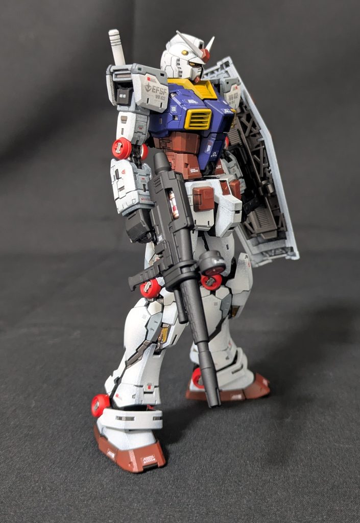 逆サイド関節のマルイチは気分でシャインレッドにしてみました