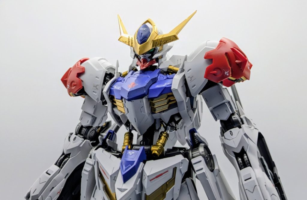 【狼】名を持つガンダム