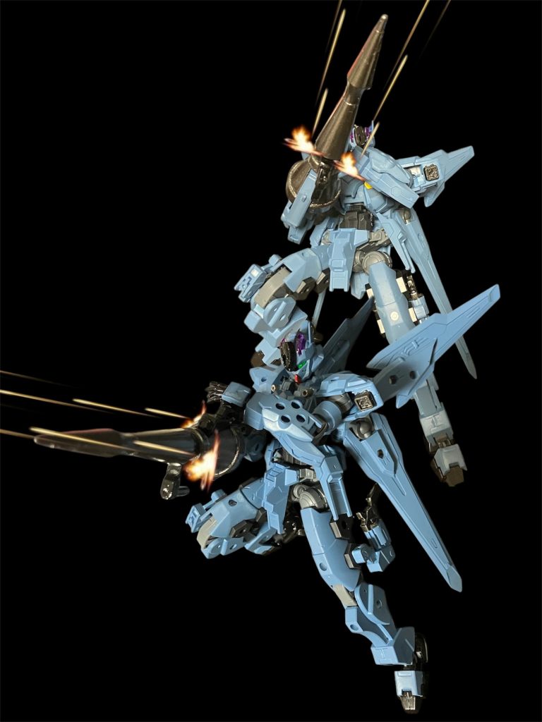 ショットランサーはマシンキャノンを2門にしたコスト減タイプ^_^