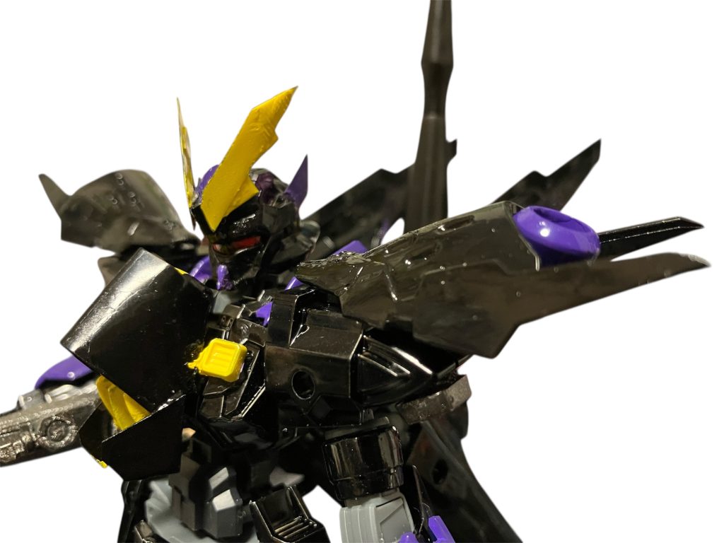 主な変更点は肩と頭に装甲・エッジアンテナを追加^_^