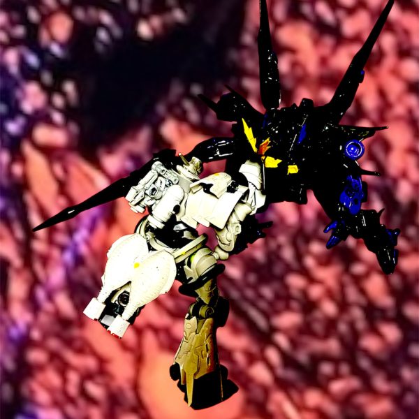 ・・・・こんな旧式ごときに・・・たとえ旧型でも・・・女房より付き合いは長いのさ・・・・爆音と共に吹き飛ばされるR・ギャギャ。・・・もう今度こそ・・・引退だなぁ・・俺もお前も・・ネオジオンからエゥーゴ、連邦へと流れて生き抜いた一人の男の戦いの歴史が今幕を閉じた。（4枚目）