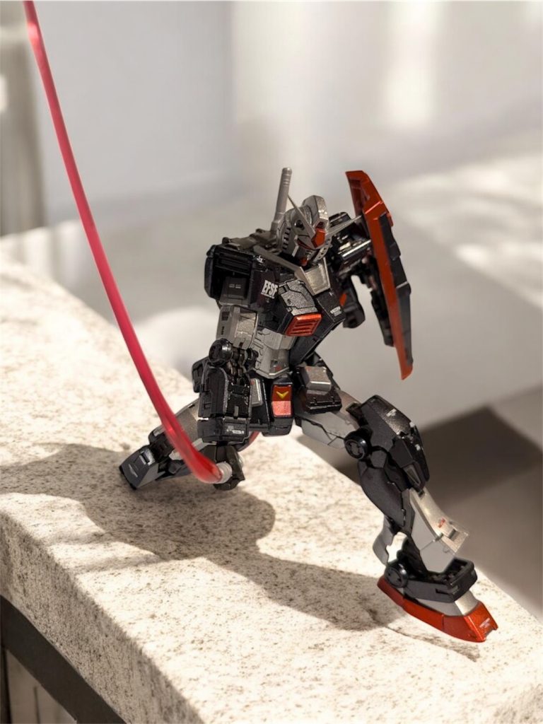 RG ガンダムVer2.0（プロトタイプ風カラー）–2枚目/制作者：gunpla_storage