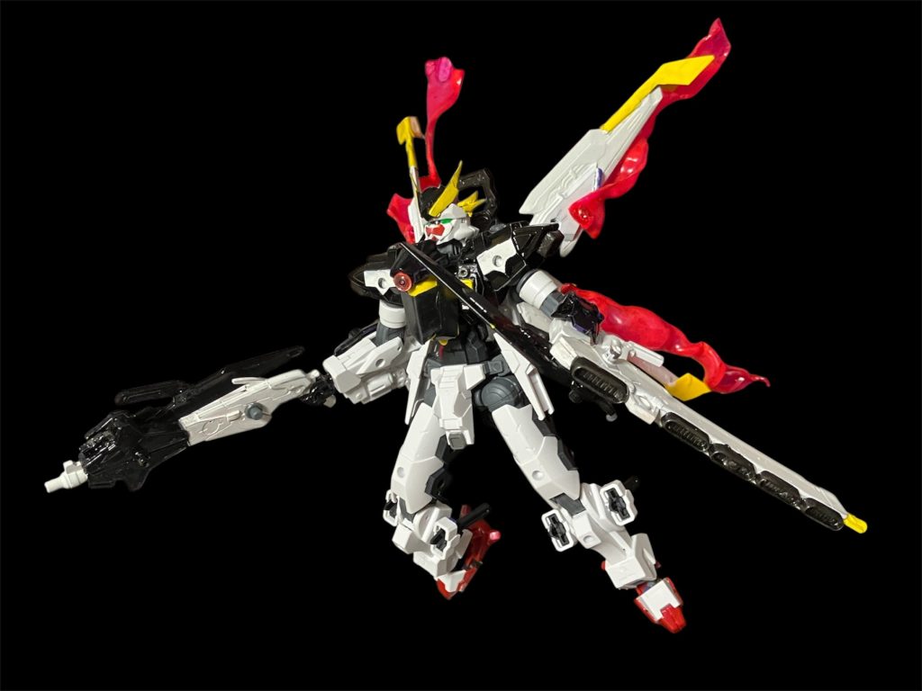 X1カスタム2^_^ウイング先端とフェイスの口はプラ板を黄色・蛍光ピンクで、エフェクトは1.5から2cmくらいで細長くカットしたプラ板を加工。両端を支えながらコンロの火で溶かし、いい感じに調整^_^