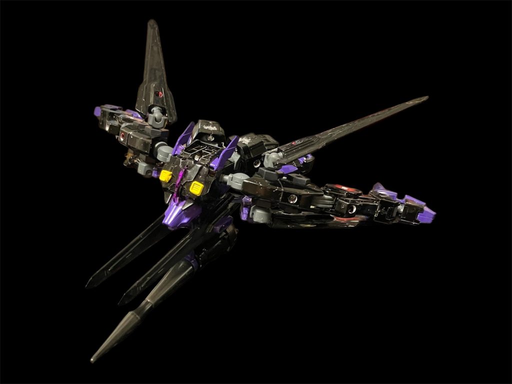 巡航形態「蜃気楼鳥(ミラージュ・ワゾー)」。原典とほぼ同様の配置になりました。ちなみにこちら、まったく加工せずにパーツの配置変更でなんとかなっちゃいました😅