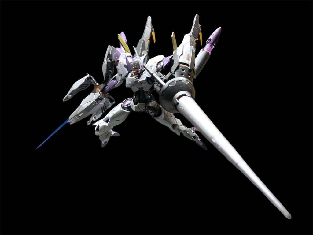 馬上槍試合をする騎士の如く、一点突破の一撃離脱を得意とするようなMSをイメージしました。