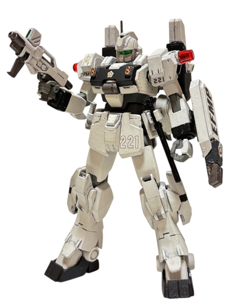 RMP-001 キャバルリーヘントらの乗機です。第４部と細かな設定は違いますが、詳しくはこちら。機体もリンク先のほうがよくご覧になれるかと思います。ノリで作ったのですが、第２部を書いている途中で、ヘントをイギーから引き離してEFMPにしたら面白そうだな、と思っていました。結果、大して面白くなっていません笑すみませんでした笑 いつも、バイザーやモノアイは、アイビスペイントで光らせているのですが、たしかこのキットはバイザーに蛍光塗料を塗って光るようにしていたのを、昨日思い出しました笑第４部は、ずっとアイビスペイントで光らせてました。