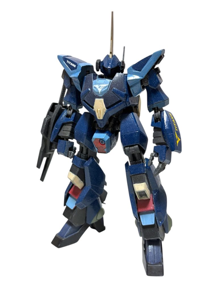 バーザムジャンクで入手。最初は第５部の敵勢力の主力機にしようと思っていましたが、今回の部に登場させました。ですが、Z本編同様影が薄いです。バーザムってかっこいいな、と、手に取ってみて実感できるキットでした。