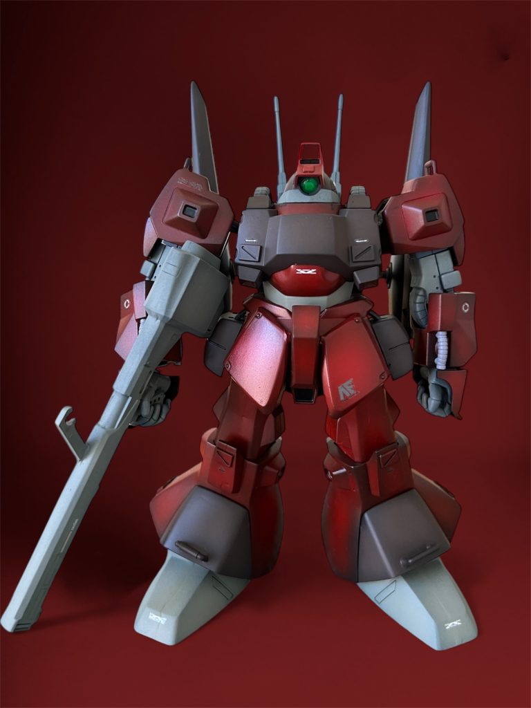 一応持てますが、キシキシ鳴ってます😅あと、指が太くて丸いんです。ドム系はやっぱり太い指がイイ！