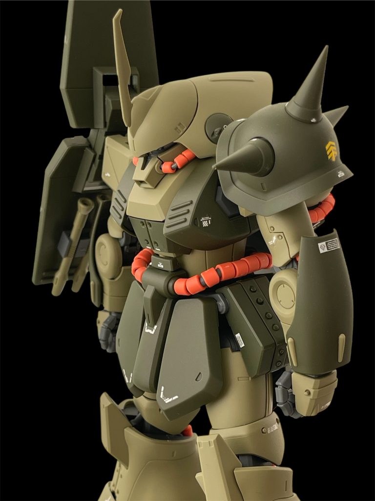 そういえばスミ入れは今回していません。というか実際はスミ入れするのを忘れて先にトップコート吹いてしまいました…