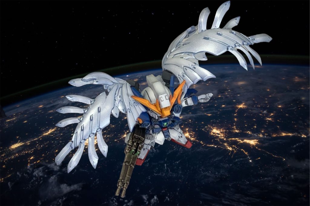 カラーレシピ羽：MSライトブルー → ピュアホワイト 　　→ プレミアムガラスパール白：MSグレージオン系(下地) → ピュアホワイト青：マボガニー → フリーダムブルー(水性塗料)赤：MEPHISTON RED（シタデル）黄：オレンジ → オレンジイエロー＋イエローセンサー部：GXメタルイエローグリーン武器：ガンメタル