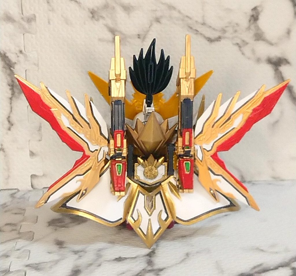 塗装は大変でした。極細筆で手がプルプルしながらでしたが、ちょっと楽しかった。シールを使ったのは目と額の紋様だけです。