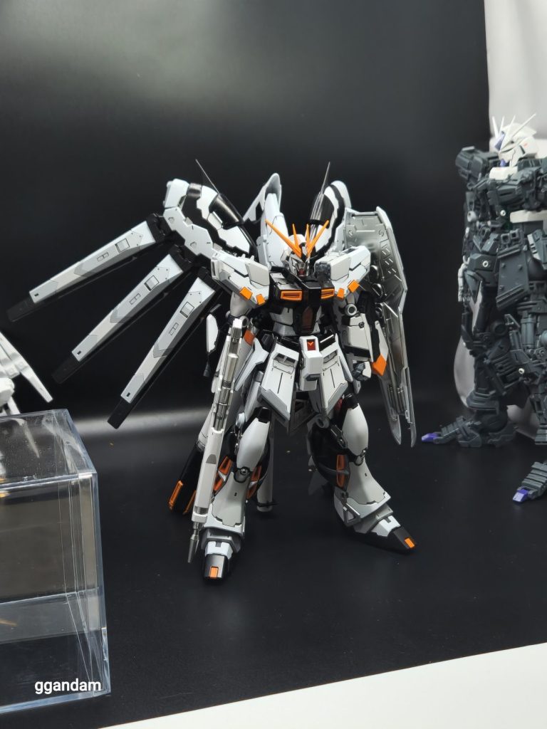 Hi-Nu–4枚目/制作者：aws100076