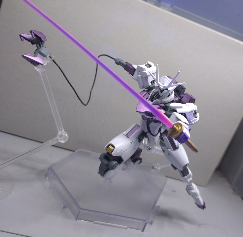 いい感じに禍々しい色になったサーベルもオキニポイントです。