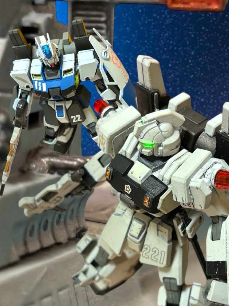 　行くぞ、ヘントが告げると、皆、機体を宙に浮かした。「アンナ少尉とは、本当に何もないからな！」『分かってるわ、気を付けて。』　ミヤギの優しい声を聞きながら、くだらないことを口走った自分を、ヘントは呪った。これが、最後の会話になったら、どうするというのだ。