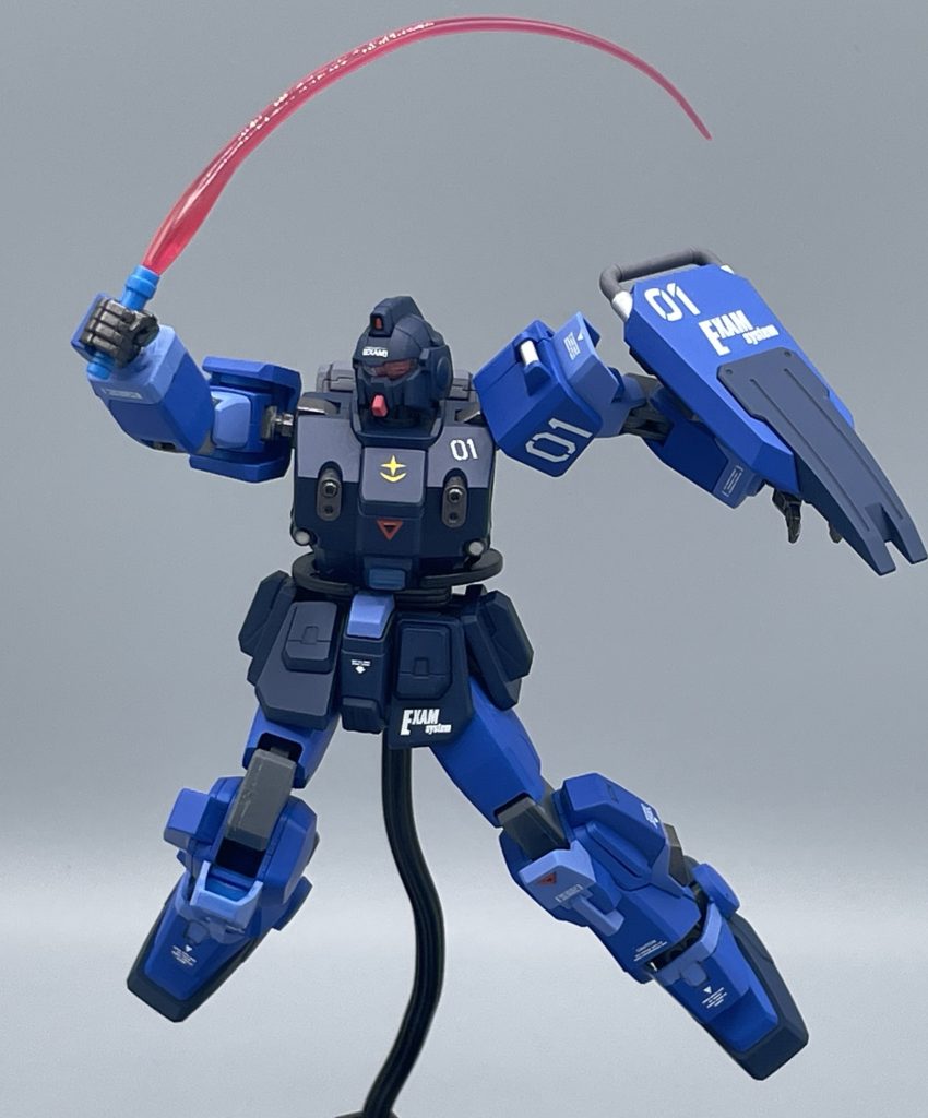 ビームサーベルで斬ッ!!★主な改修点 ・ジェネレーター出力向上 ・マグネットコーティングの施工 ・胸部に機関砲・ミサイルの増設と一年戦争の技術の粋を集めてチューンナップされました。機動力は飛躍的に向上し、脚部に増設されたスラスターによって地上ではホバー走行に匹敵するほどの推進力も誇ります。