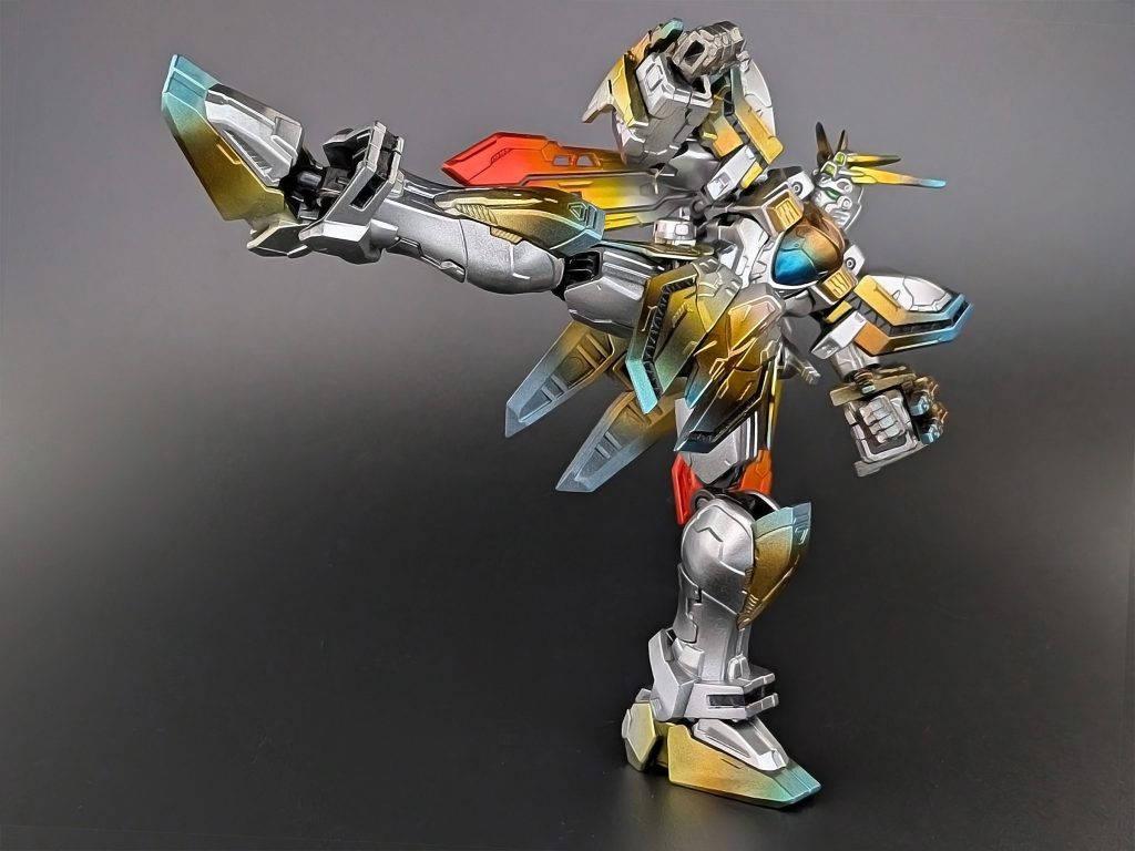 Gフレームは食玩でありながら非常にクオリティが高いので、このようなハイキックポーズでも自立可能です。この優秀さは、もっと広まってほしいところです。