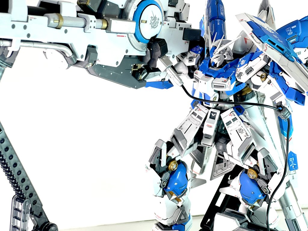 戦場を穿つ一撃　Hi-ν ハイパー・メガ・バスーカ・ランチャー