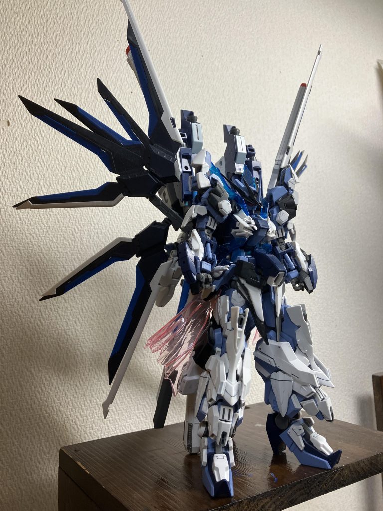 翼変更バージョンですついでにライフリの翼のパーツも増やしました正直、ストフリの翼よりかは軽いので負担は少ないんですよねw