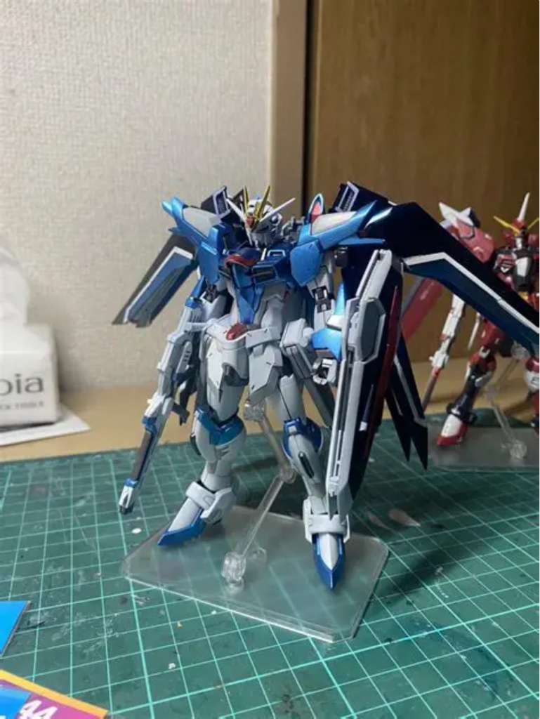 今回初めてメタリック塗料用の薄め液使ったのですがめちゃキレイになりますね。もっと早く使えば良かった。