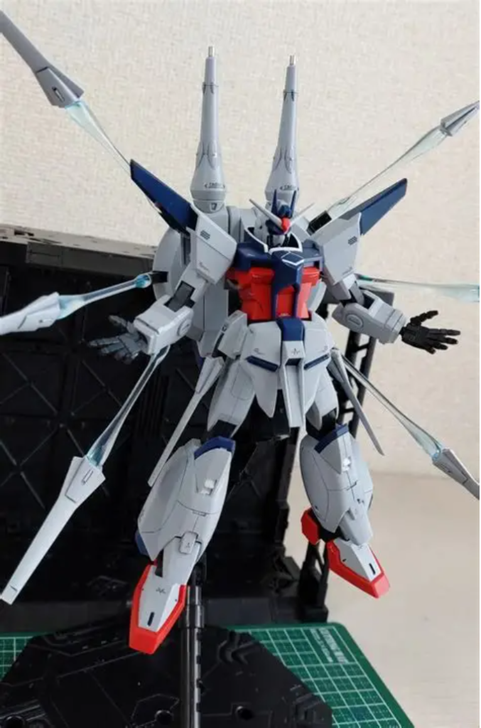 脚の延長だけでもだいぶスタイリッシュになりました。