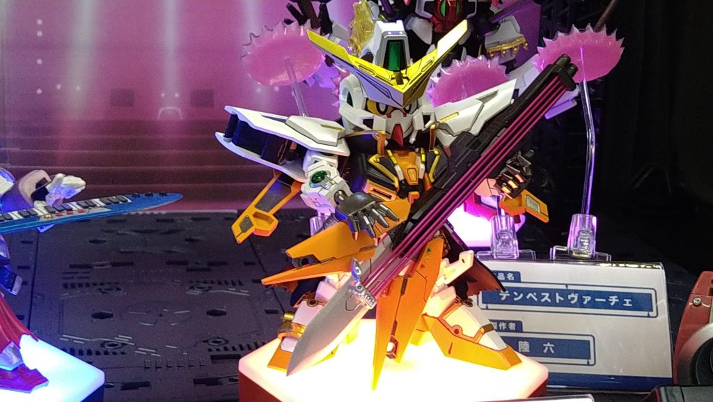 ベース!ライトニングキュリオス!こちらはサークルメンバーの「kokoroさん」が担当しました。