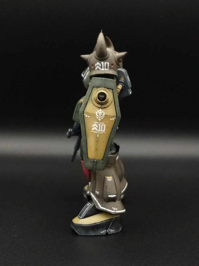 グフ (リアルタイプカラー) 旧HGUC–4枚目/制作者：@bhoylhogro