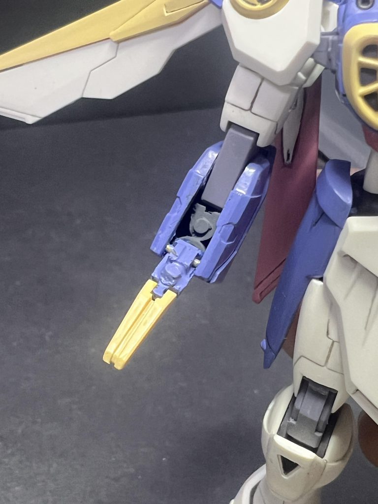 ネオジム磁石と真鍮線で展開状態を再現できるように。