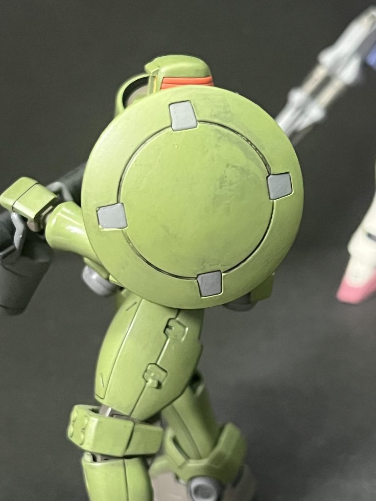 失敗箇所。シールドの緑が変色して、写真以上に黒ずみました。乾燥時間が足りなかったみたいです。乾燥が十分な箇所は無事でした。勉強になりました。