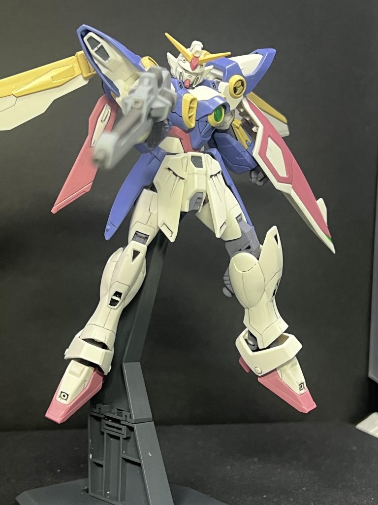 アースブルーは、ほぼラベンダー色で、青というには微妙かと思ってたのですが、他のマスオカラーと一緒に使うと全体として馴染むので、すごいと素直に思いました。