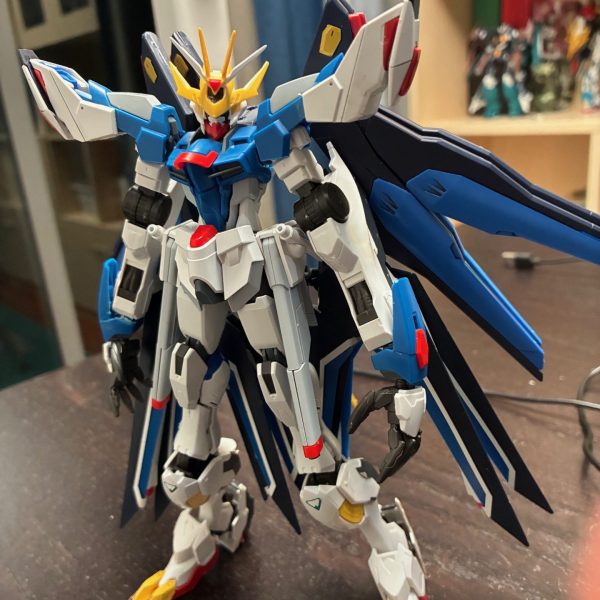 バルバトスルプスレクス、ストライクとライジングフリーダムのミキシング