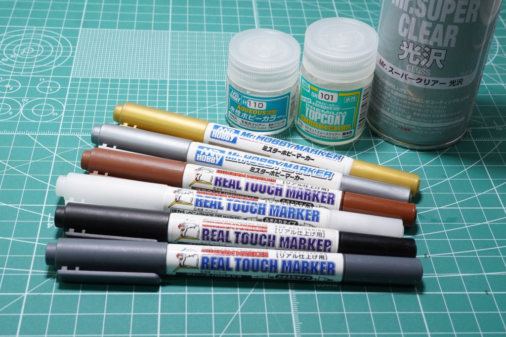 ■ウェザリングに使用したマーカー（水性）リアルタッチマーカー　グレー２、グレー３リアルタッチマーカー 　ブラウン1リアルタッチマーカー　ぼかしペンミスターホビーマーカー　シルバーミスターホビーマーカー　ゴールド■ウェザリングに使用したトップコート半光沢クリアー　（水性）つや消しUV カットスムースクリアー（水性）Mr. スーパークリアー光沢 