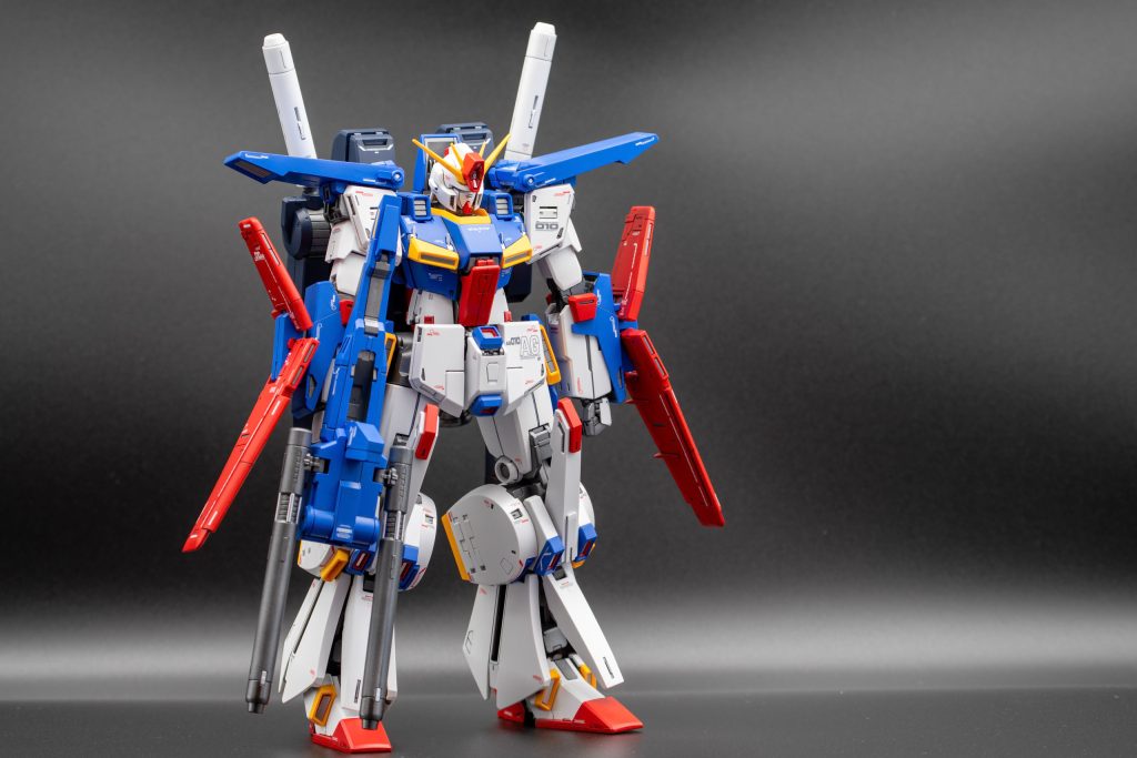 塗装剥がれが怖く、変形させることは無いと思います。