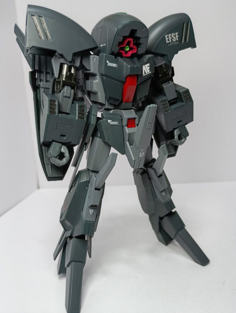 色は前に作成したアッシマー同様にネイビーブルーで塗装。