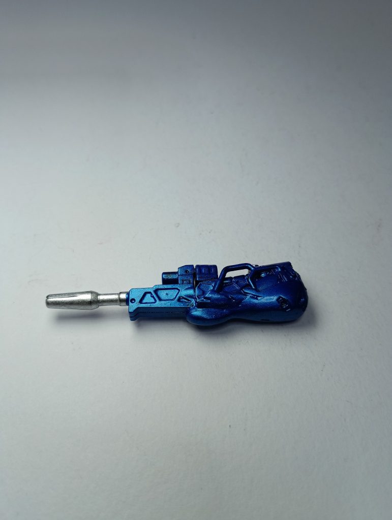 サイコガンは、赤いガンダムのビームライフル＋ゲルググのバーニア等のパーツを加工して作成。