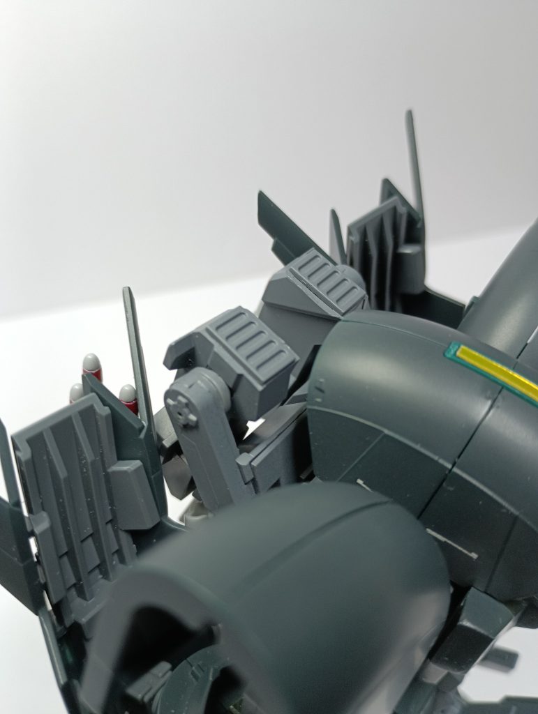 ランドセルのパーツは外側にあったものを内側に取り付けています。