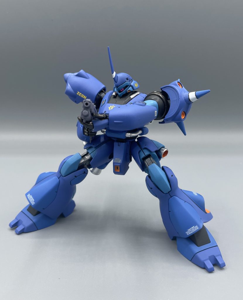 専用ショットガン 共通武器の多いジオン軍MSですが、ケンプファーは強襲用MSということもあり、専用のショットガンが2丁装備されています。その威力は強力で、ガンキャノン量産型を瞬時に葬っています。 スカーレット隊、発進!!