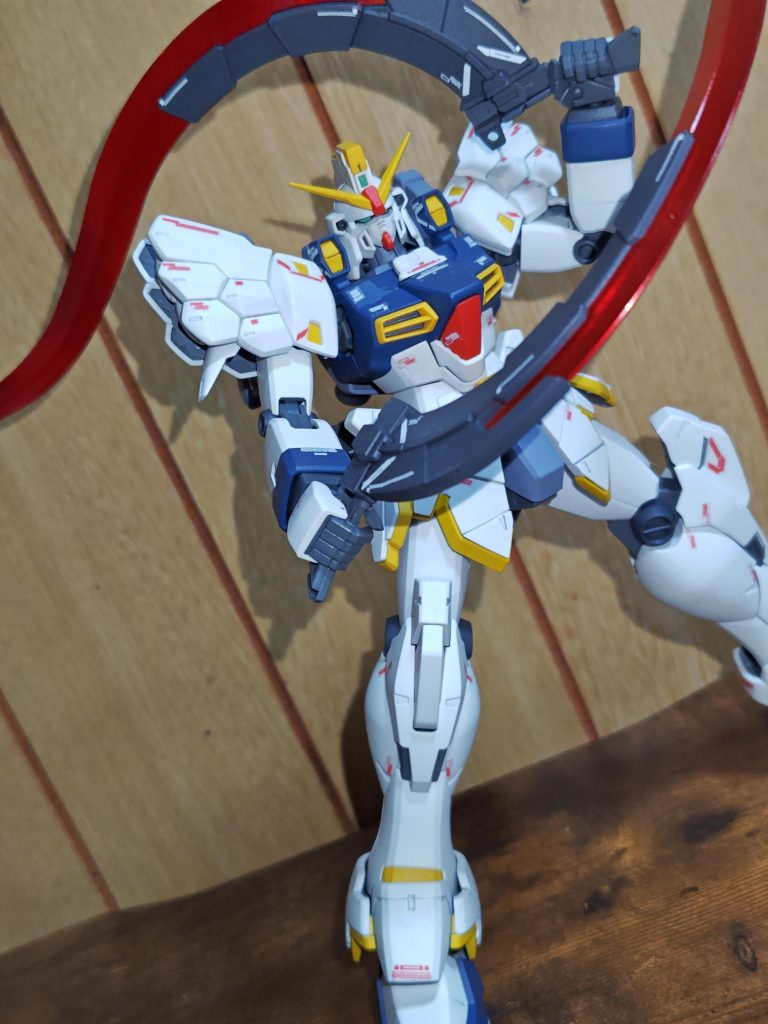 赤熱バージョン。こちらもメタリックのロイヤルメタレッドで塗装。