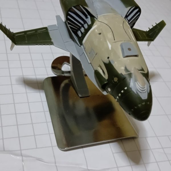 100均で見た瞬間、見つけた！と思いました憧れのダイカスト製の台座ですが、微妙かも？正体は．．．．（3枚目）