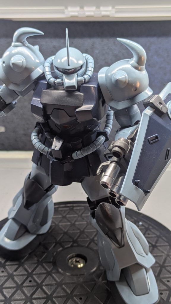 ↑の写真では、見にくいけど、モノアイパーツを別パーツ化