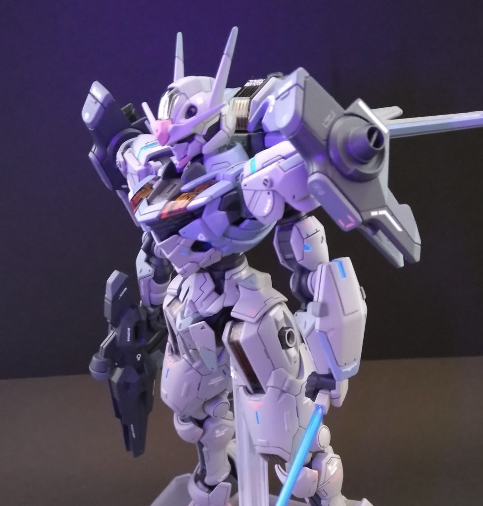 おまけ　青い部分には蛍光ブルー塗っています。UVライトあてて光らせてみたかったもので・・・