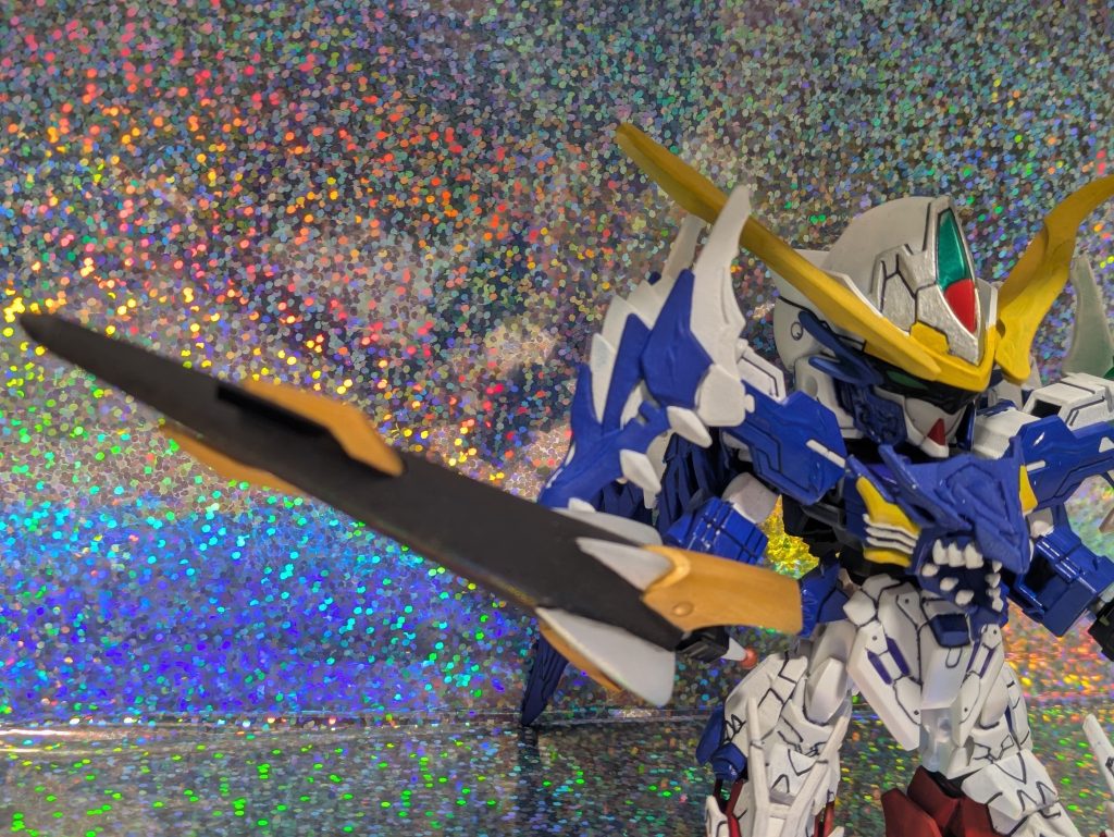 『アイフィールド・ランス』名剣グラムと氷盾スヴェルが合体変形した武器。IFはここでは,Inviolable Field (不可侵の領域,神聖な領域)という意味で使用しています。魔法を打ち消すことのできる攻防一体の 武器です。う~ん,無理やり感と中二病感がすごい。