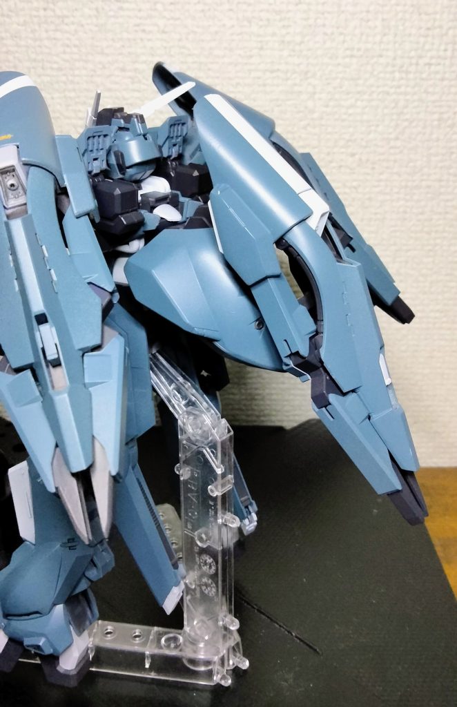 ファンネルビットは遠近距離での攻撃手段がありますん